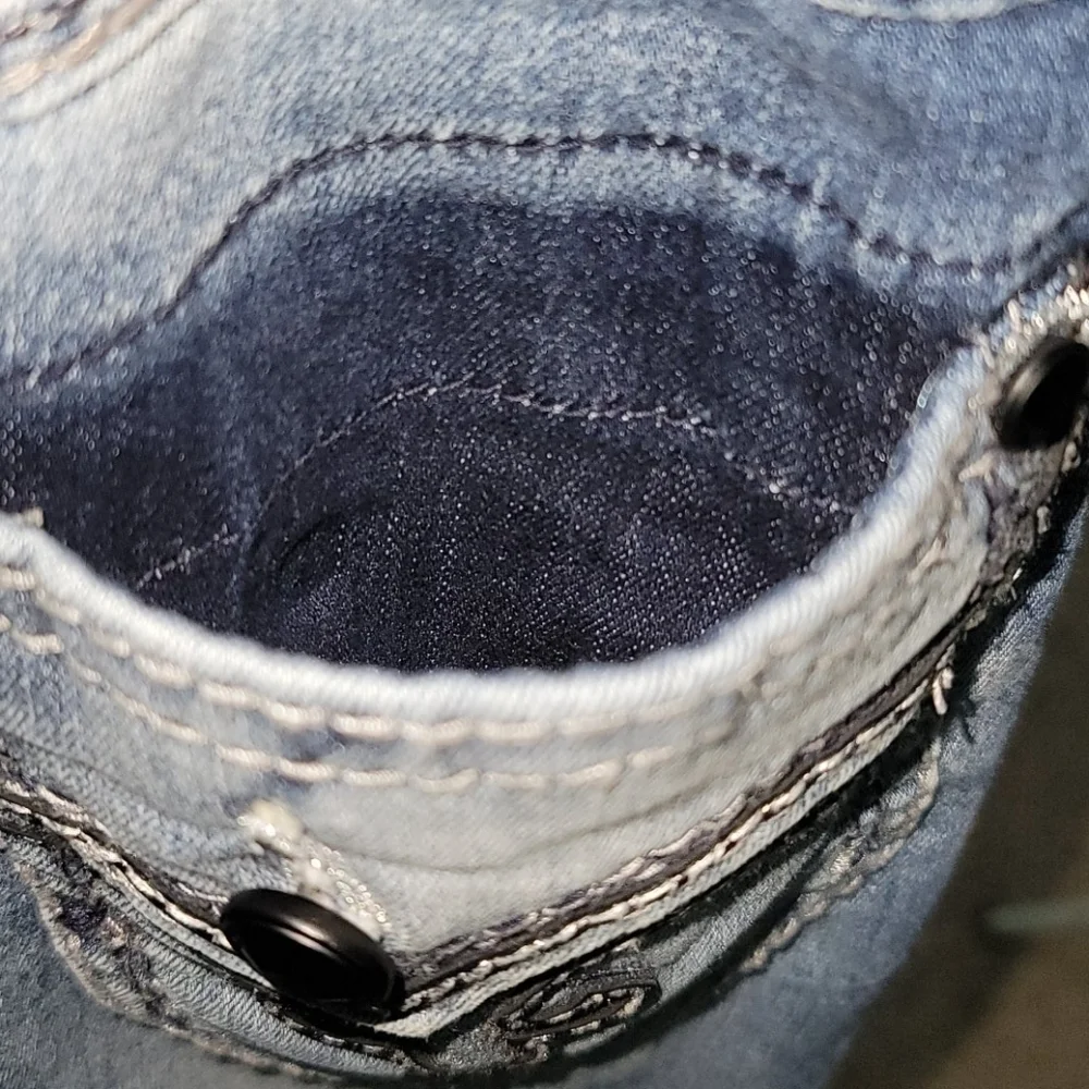 Rock Revival Jeans From THE BUCKLE - Picture 6 of 8